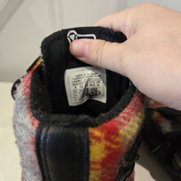 Converse x Woolrich Chuck Taylor's M 6 W 7.5 - Picture 13 of 15